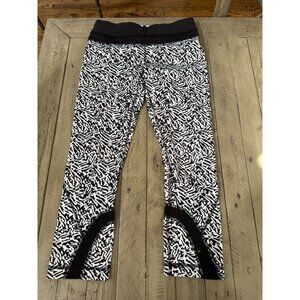 Lululemon Run: Inspire Crop II *Full Luxtreme Mini Brushed Animal Black White 4